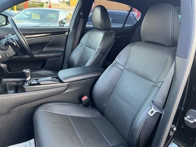 レクサス ＧＳハイブリッド ３００Ｈ Ｆスポーツ H26年 (関東) 99