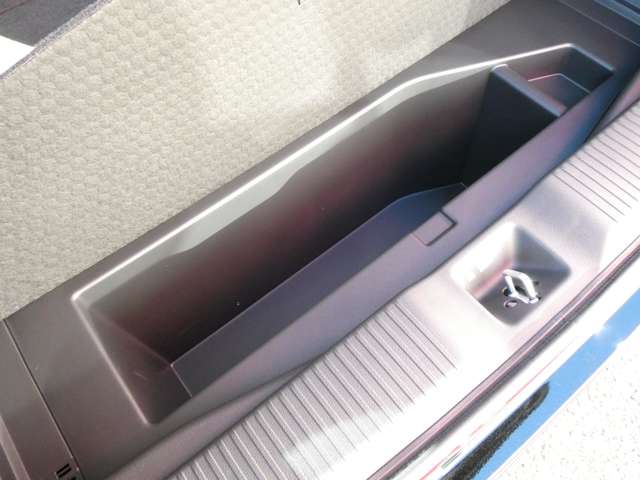 ホンダ ヴェゼル １．５ Ｅ：ＨＥＶ Ｚ R5年 (関東) 99