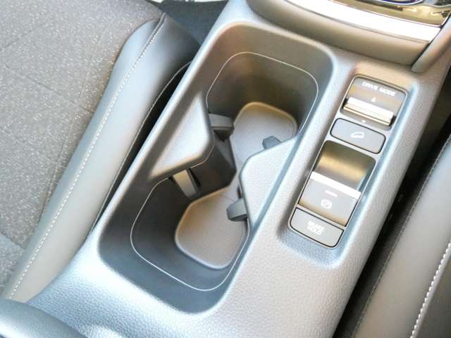 ホンダ ヴェゼル １．５ Ｅ：ＨＥＶ Ｚ R5年 (関東) 99