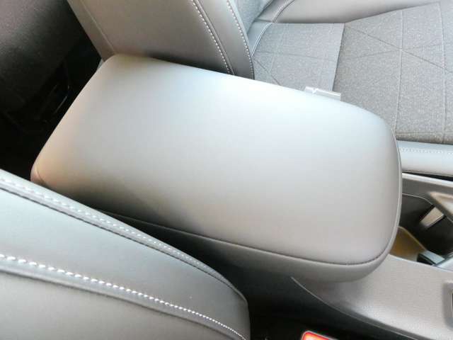 ホンダ ヴェゼル １．５ Ｅ：ＨＥＶ Ｚ R5年 (関東) 99