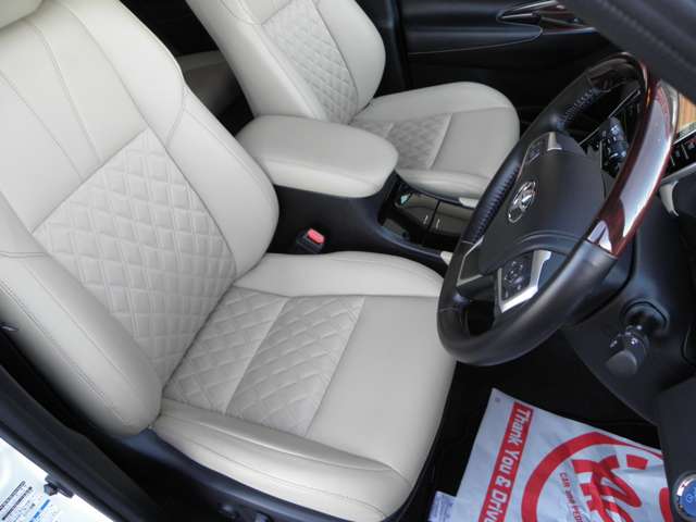 トヨタ ハリアー　ハイブリッド ２．５ ハイブリッド Ｅ－ＦＯＵＲ プレミアム アドバンスドパッケージ ４ＷＤ H27年 () 99