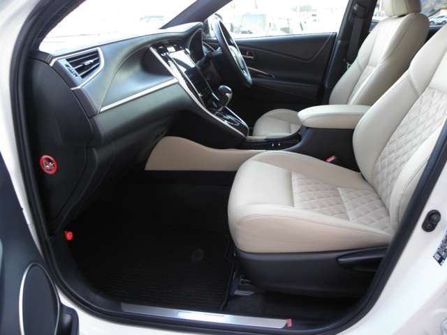 トヨタ ハリアー　ハイブリッド ２．５ ハイブリッド Ｅ－ＦＯＵＲ プレミアム アドバンスドパッケージ ４ＷＤ H27年 () 99