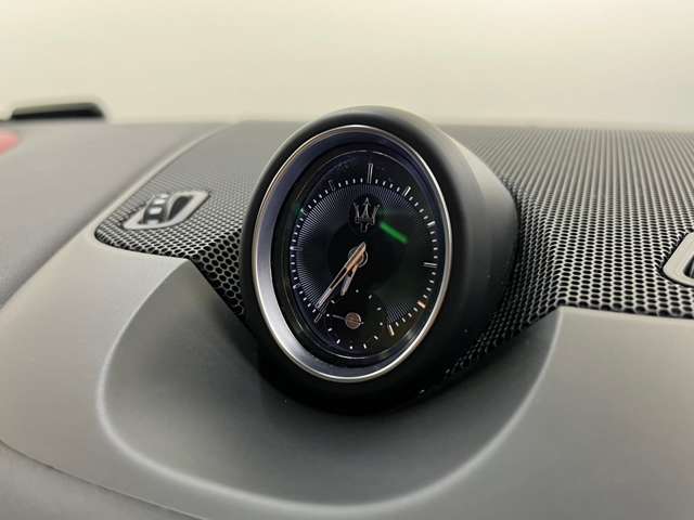 マセラティ レヴァンテ トロフェオ ４ＷＤ R3年 (関東) 99