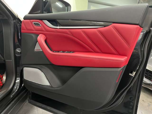 マセラティ レヴァンテ トロフェオ ４ＷＤ R3年 (関東) 99