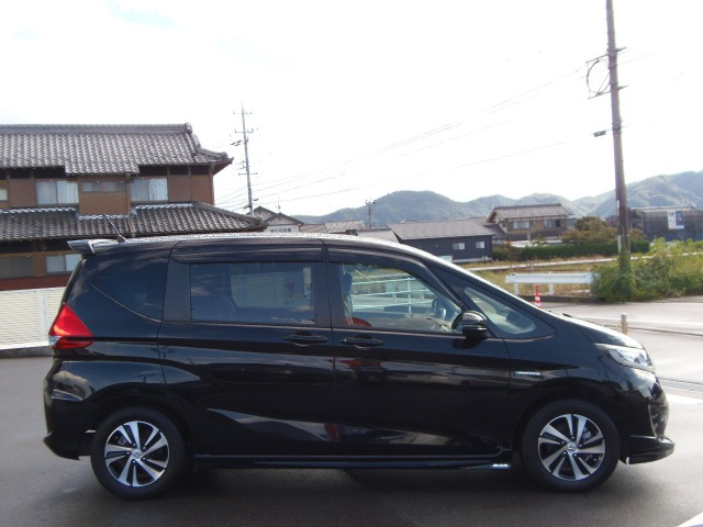 ホンダ フリード　ハイブリッド １．５ ハイブリッド ＥＸ H28年 (東海) 99