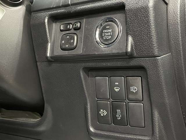 トヨタ ランドクルーザープラド ２．８ ＴＸ ディーゼルターボ ４ＷＤ H29年 (北海道) 99