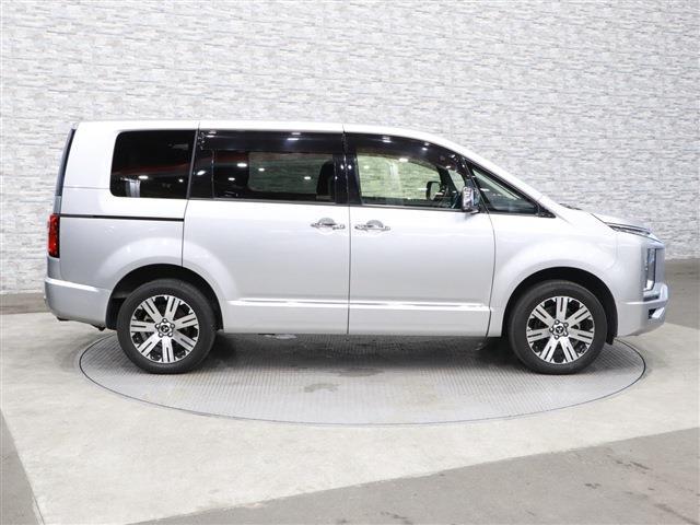 三菱 デリカ　Ｄ：５ ２．２ Ｐ ディーゼルターボ ４ＷＤ R1年 (関東) 99