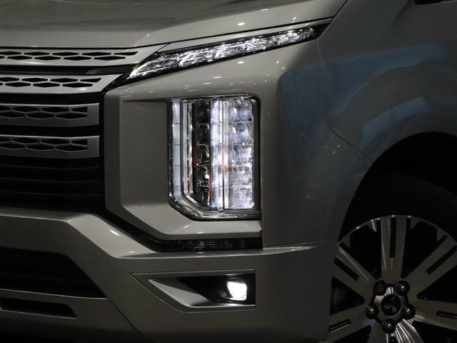 三菱 デリカ　Ｄ：５ ２．２ Ｐ ディーゼルターボ ４ＷＤ R1年 (関東) 99