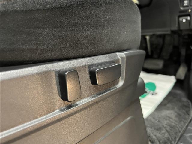 三菱 デリカ　Ｄ：５ ２．２ Ｐ ディーゼルターボ ４ＷＤ R1年 (関東) 99