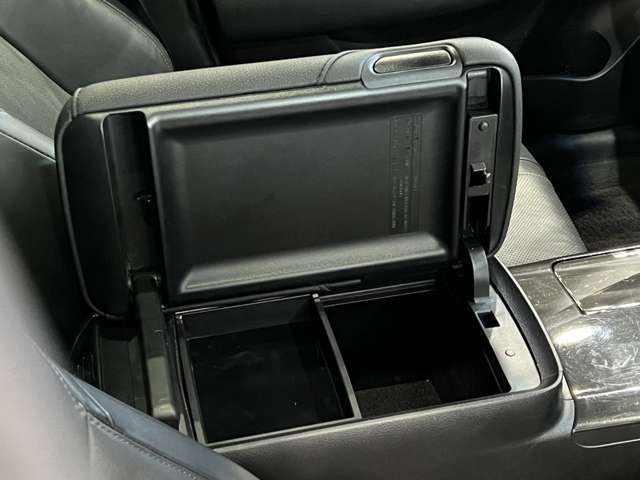 トヨタ クラウン　ハイブリッド ハイブリッド ２．５ Ｓ H26年 (関東) 99