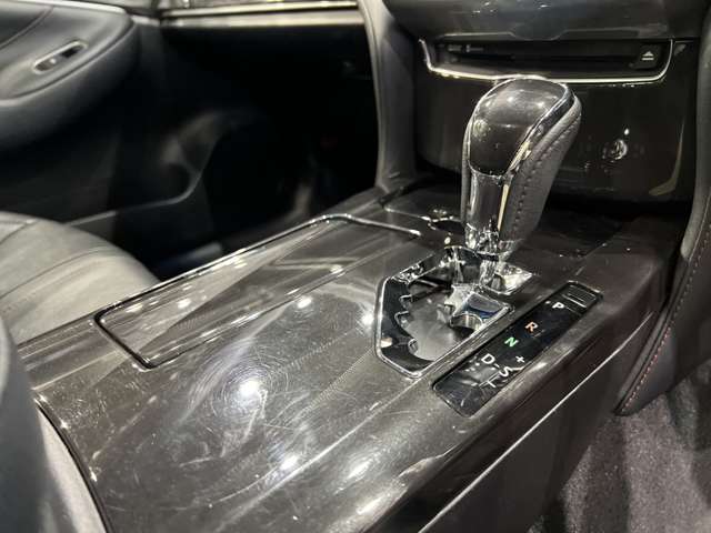 トヨタ クラウン　ハイブリッド ハイブリッド ２．５ Ｓ H26年 (関東) 99