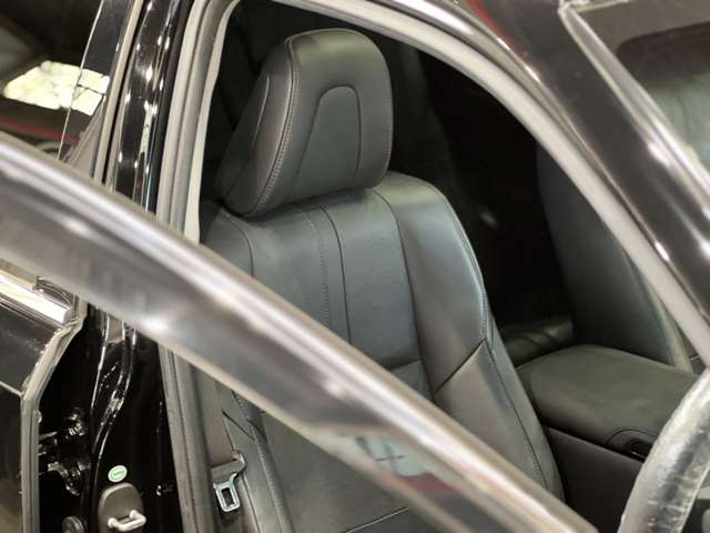 トヨタ クラウン　ハイブリッド ハイブリッド ２．５ Ｓ H26年 (関東) 99