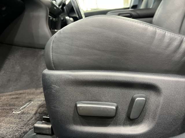 トヨタ クラウン　ハイブリッド ハイブリッド ２．５ Ｓ H26年 (関東) 99