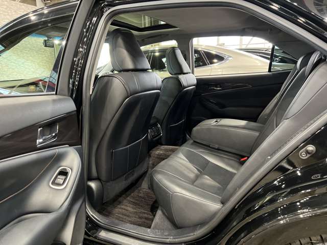 トヨタ クラウン　ハイブリッド ハイブリッド ２．５ Ｓ H26年 (関東) 99