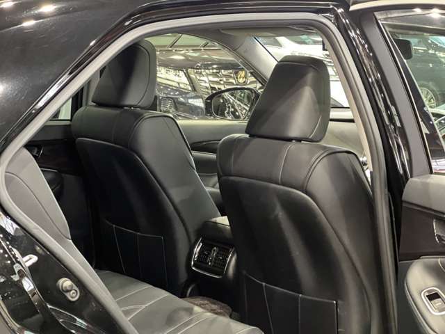 トヨタ クラウン　ハイブリッド ハイブリッド ２．５ Ｓ H26年 (関東) 99