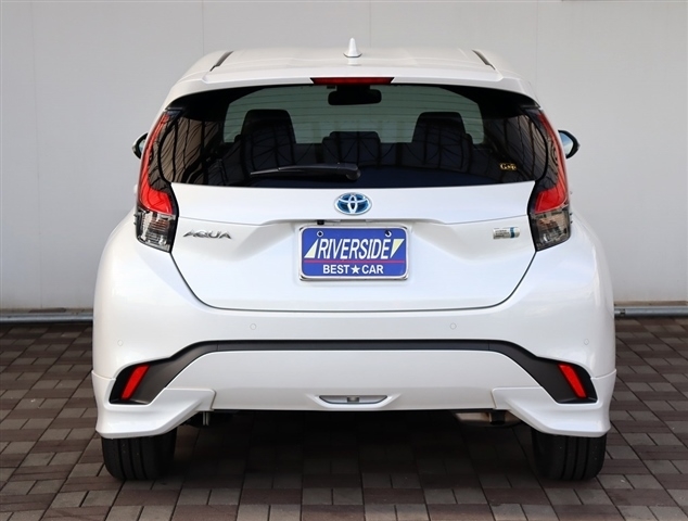 トヨタ アクア １．５ Ｚ R4年 (関東) 99