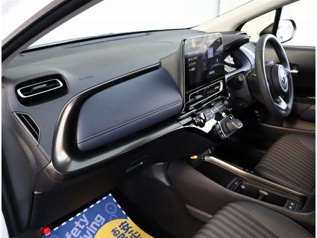 トヨタ アクア １．５ Ｚ R4年 (関東) 99