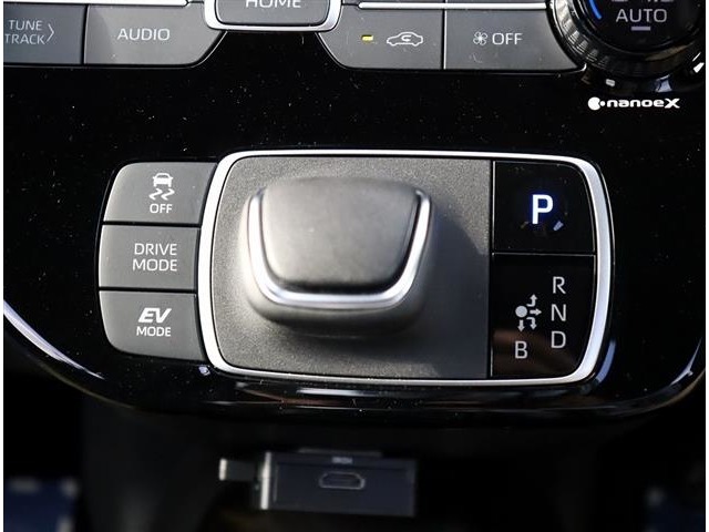 トヨタ アクア １．５ Ｚ R4年 (関東) 99