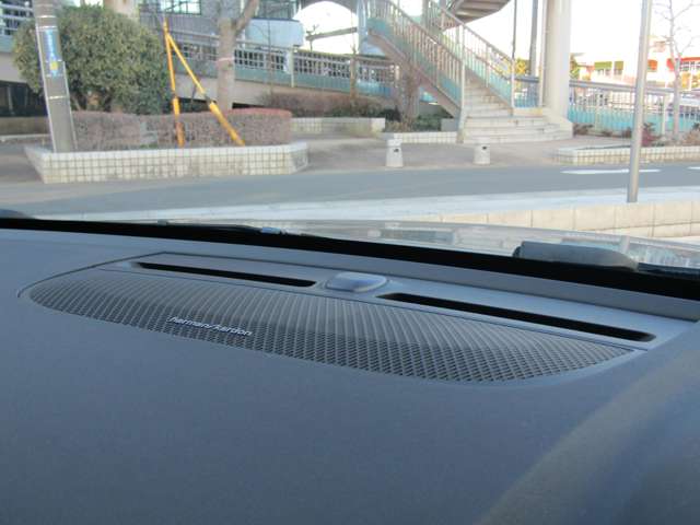 ボルボ ＸＣ４０ リチャージ　プラグインハイブリッド　Ｔ５　インスクリプション R3年 (関東) 99