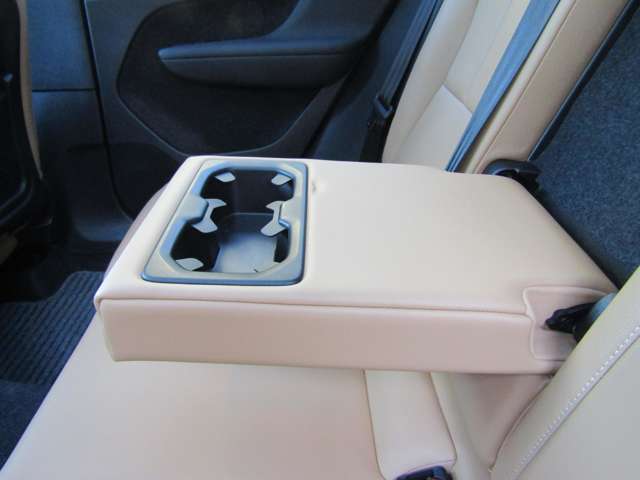 ボルボ ＸＣ４０ リチャージ　プラグインハイブリッド　Ｔ５　インスクリプション R3年 (関東) 99