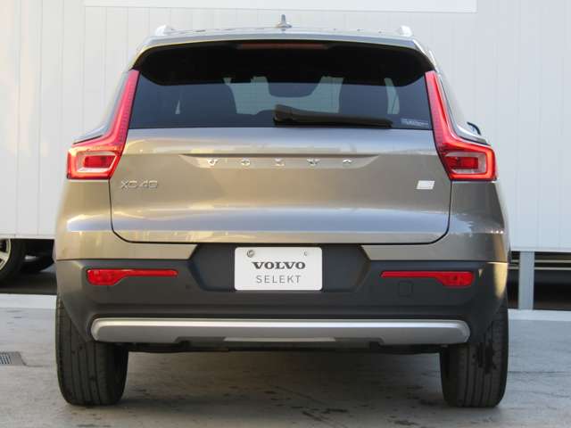 ボルボ ＸＣ４０ リチャージ　プラグインハイブリッド　Ｔ５　インスクリプション R3年 (関東) 99