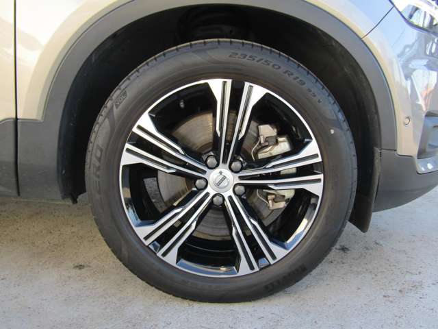 ボルボ ＸＣ４０ リチャージ　プラグインハイブリッド　Ｔ５　インスクリプション R3年 (関東) 99