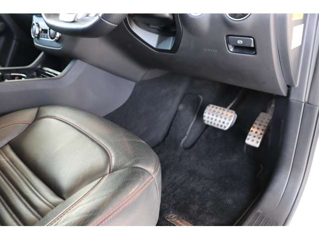 メルセデスベンツ ＧＬＥクーペ ３５０ Ｄ ４マチック スポーツ ４ＷＤ H30年 (近畿) 99