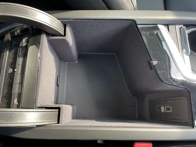 ボルボ Ｖ９０クロスカントリー Ｂ５ ＡＷＤ プロ ４ＷＤ R4年 (東北) 99