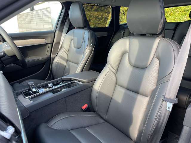 ボルボ Ｖ９０クロスカントリー Ｂ５ ＡＷＤ プロ ４ＷＤ R4年 (東北) 99