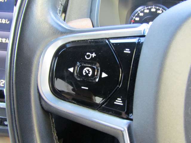 ボルボ Ｖ９０クロスカントリー Ｔ６ ＡＷＤ サマム ４ＷＤ H29年 (関東) 99