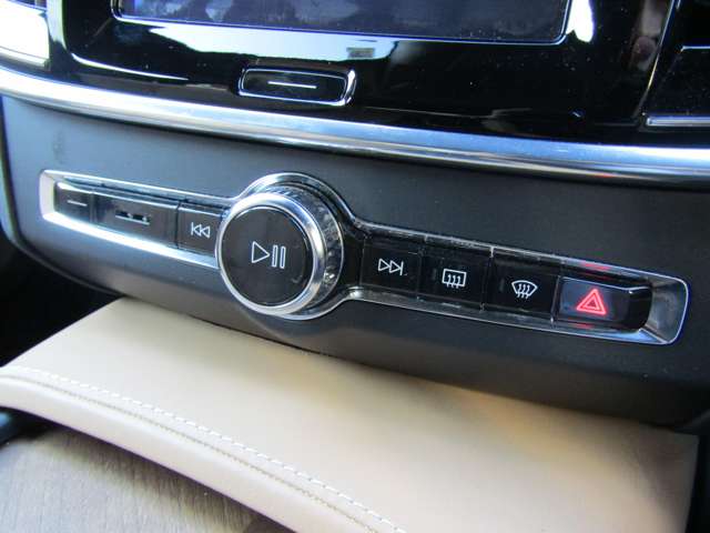 ボルボ Ｖ９０クロスカントリー Ｔ６ ＡＷＤ サマム ４ＷＤ H29年 (関東) 99