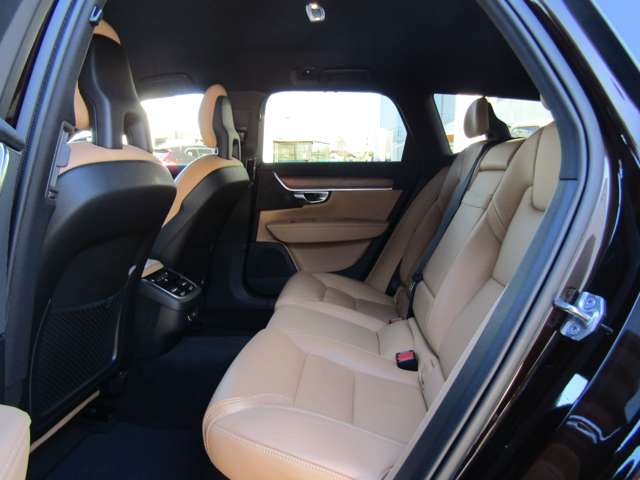 ボルボ Ｖ９０クロスカントリー Ｔ６ ＡＷＤ サマム ４ＷＤ H29年 (関東) 99