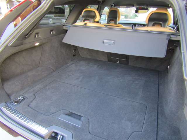 ボルボ Ｖ９０クロスカントリー Ｔ６ ＡＷＤ サマム ４ＷＤ H29年 (関東) 99