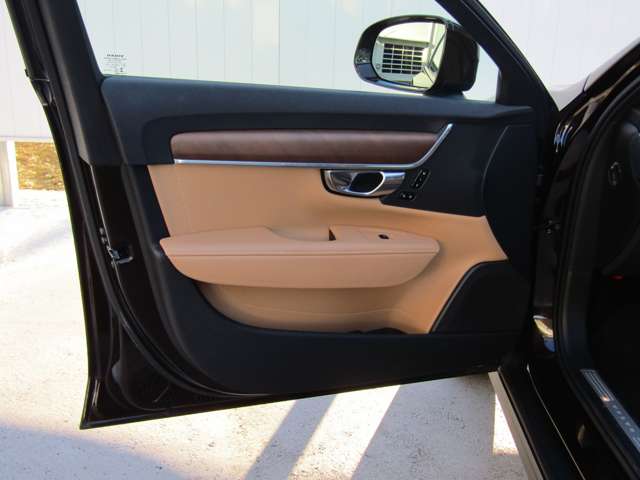 ボルボ Ｖ９０クロスカントリー Ｔ６ ＡＷＤ サマム ４ＷＤ H29年 (関東) 99