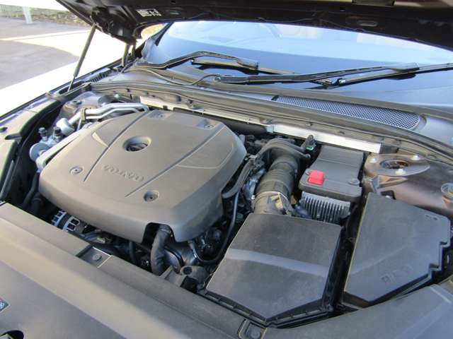 ボルボ Ｖ９０クロスカントリー Ｔ６ ＡＷＤ サマム ４ＷＤ H29年 (関東) 99