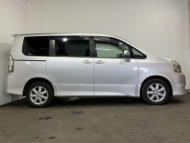 トヨタ ヴォクシー ２．０ ＺＳ ４ＷＤ H20年 (北海道) 99