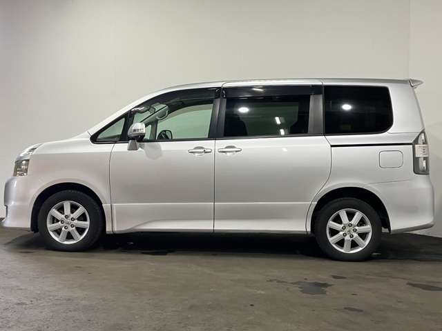 トヨタ ヴォクシー ２．０ ＺＳ ４ＷＤ H20年 (北海道) 99