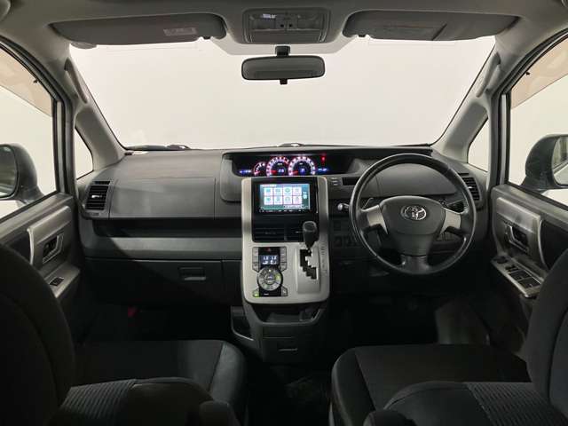 トヨタ ヴォクシー ２．０ ＺＳ ４ＷＤ H20年 (北海道) 99
