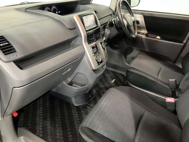 トヨタ ヴォクシー ２．０ ＺＳ ４ＷＤ H20年 (北海道) 99