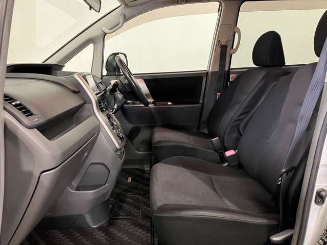 トヨタ ヴォクシー ２．０ ＺＳ ４ＷＤ H20年 (北海道) 99