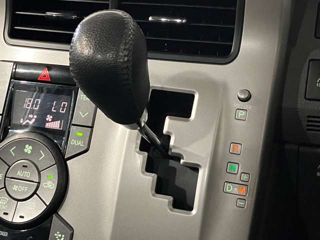 トヨタ ヴォクシー ２．０ ＺＳ ４ＷＤ H20年 (北海道) 99