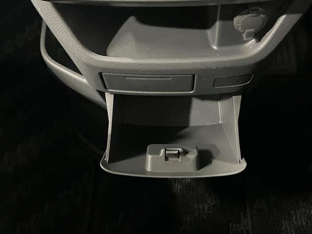 トヨタ ヴォクシー ２．０ ＺＳ ４ＷＤ H20年 (北海道) 99