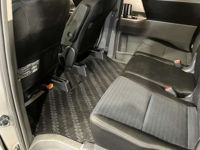 トヨタ ヴォクシー ２．０ ＺＳ ４ＷＤ H20年 (北海道) 99