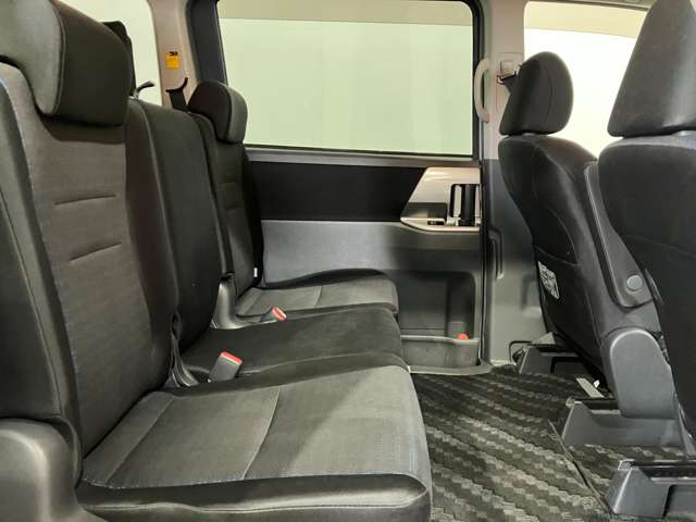 トヨタ ヴォクシー ２．０ ＺＳ ４ＷＤ H20年 (北海道) 99