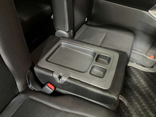 トヨタ ヴォクシー ２．０ ＺＳ ４ＷＤ H20年 (北海道) 99