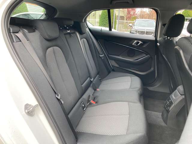 ＢＭＷ １シリーズ １１８Ｄ プレイ エディション ジョイ プラス ディーゼルターボ R3年 (近畿) 99