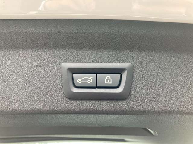 ＢＭＷ １シリーズ １１８Ｄ プレイ エディション ジョイ プラス ディーゼルターボ R3年 (近畿) 99