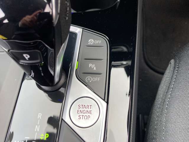 ＢＭＷ １シリーズ １１８Ｄ プレイ エディション ジョイ プラス ディーゼルターボ R3年 (近畿) 99