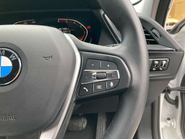 ＢＭＷ １シリーズ １１８Ｄ プレイ エディション ジョイ プラス ディーゼルターボ R3年 (近畿) 99