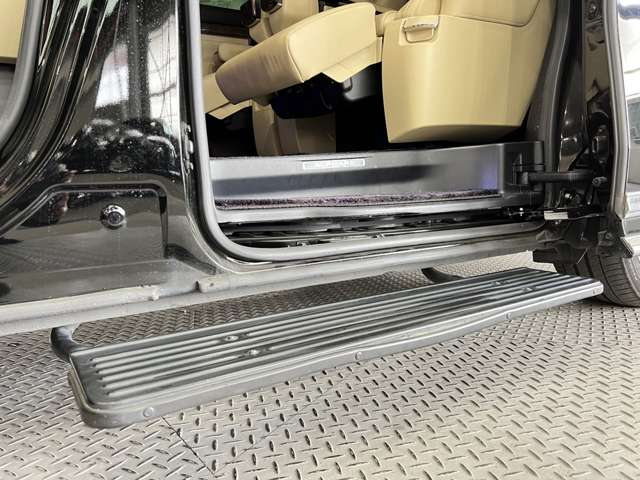 トヨタ アルファード ３．５ エグゼクティブ ラウンジ Ｓ ４ＷＤ R2年 (関東) 99